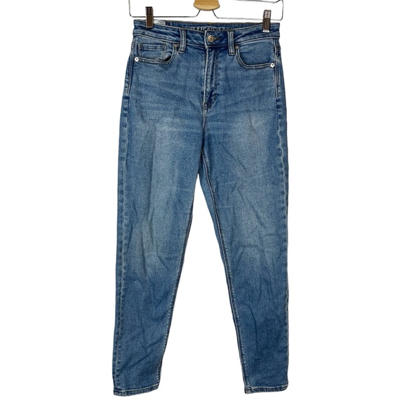 EUC American Eagle Stretch High Rise Mom Jeans - Picture 2 of 11